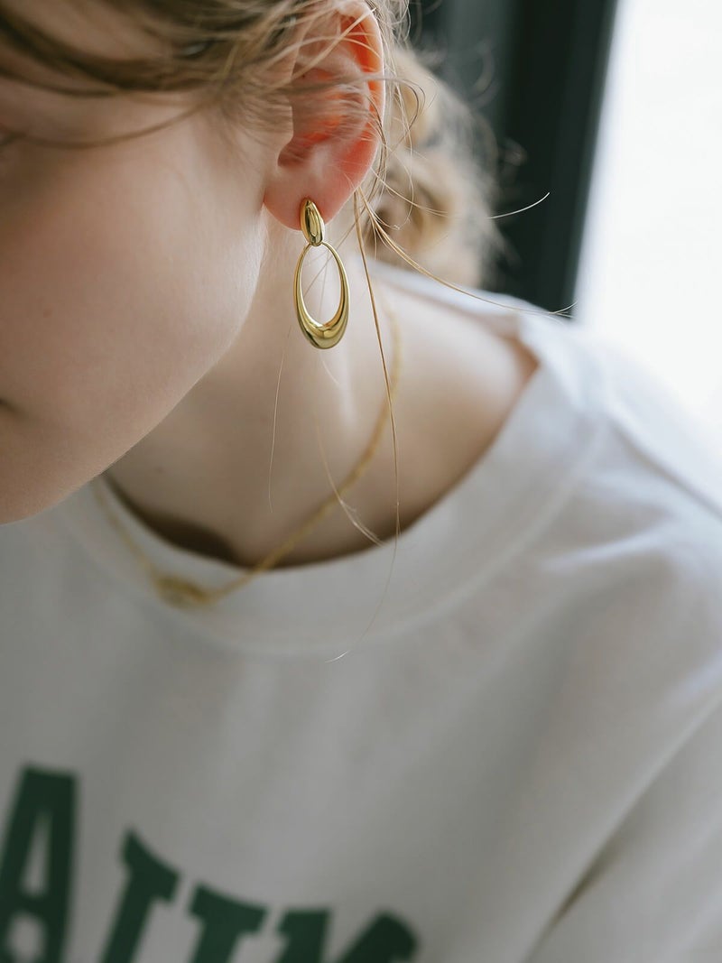 揺れるシンプルなレディースピアス ゴールド大ぶりピアス ブランド