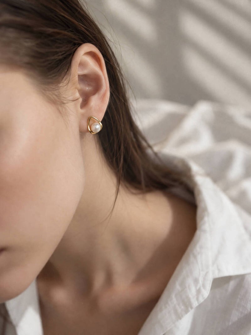 パール ピアス 一粒 ドロップ ぶら下がり シルバー925 金属アレルギー対応 フープ 【arne アルネ】 ドロップピアス 18k 仕上げ ピアス 真珠 普段 使い シルバー ゴールド ニッケルフリー シンプル ギフト プレゼント 女性 誕生日 クリスマス バレンタイン