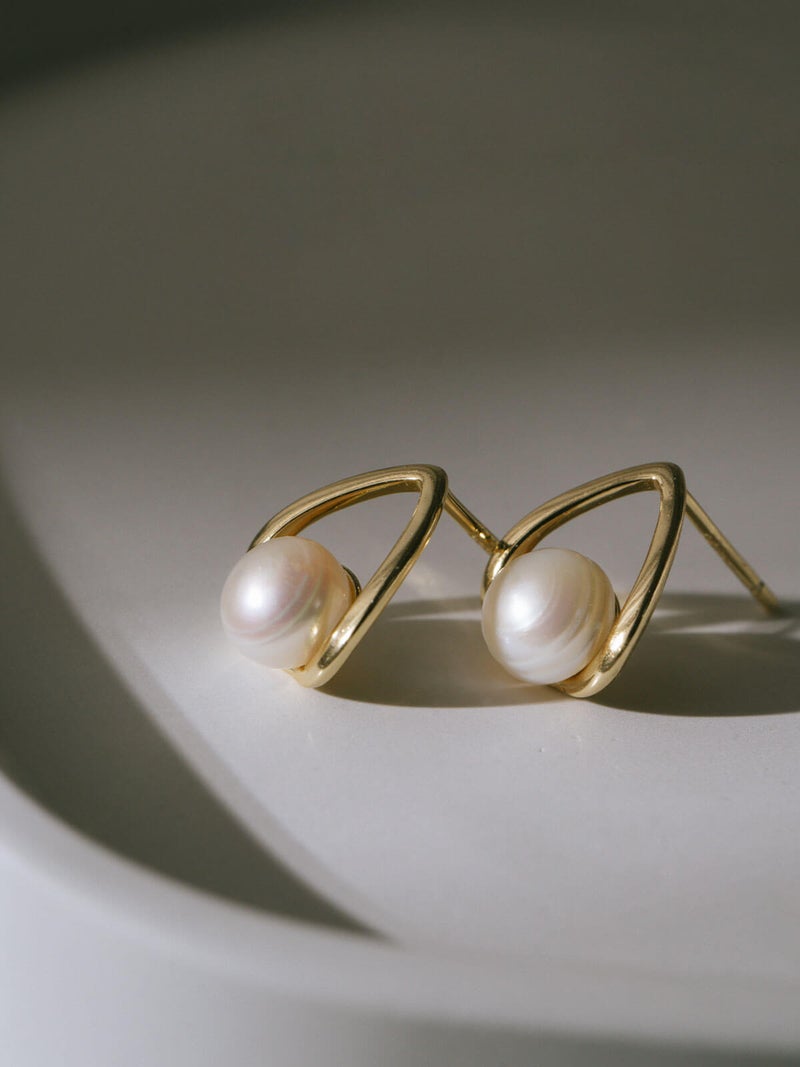 パール ピアス 一粒 ドロップ ぶら下がり シルバー925 金属アレルギー対応 フープ 【arne アルネ】 ドロップピアス 18k 仕上げ ピアス 真珠 普段 使い シルバー ゴールド ニッケルフリー シンプル ギフト プレゼント 女性 誕生日 クリスマス バレンタイン