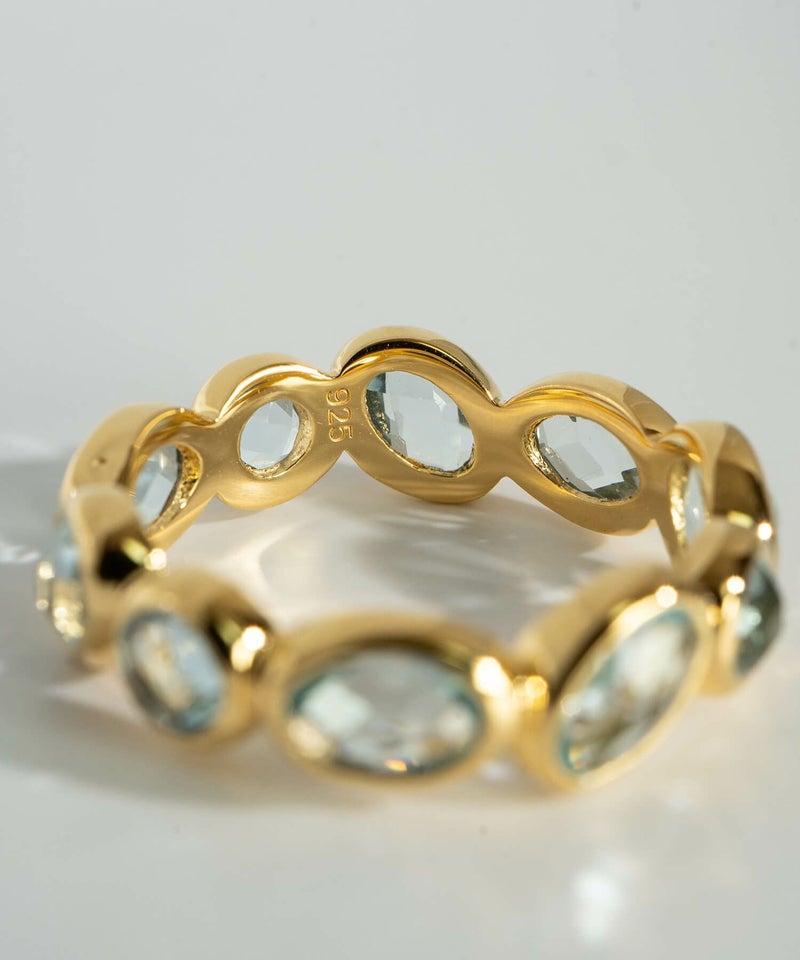 弊社通常メッキよりも10倍厚いゴールドメッキで押し上げ。美しいゴールド長持ち。